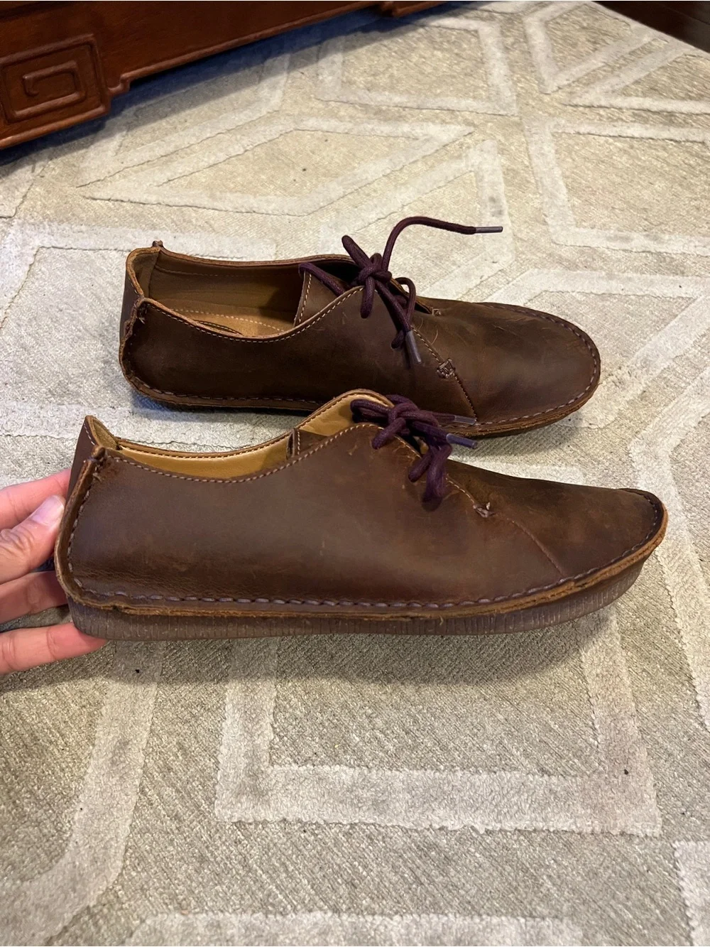 Clarks women’s Janey Mae Brown beeswax Leather Lace-Up Shoe size 8